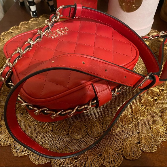 Guess camera bag - Picture 14 of 16